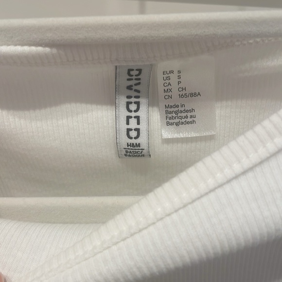 Ribbed white T-shirt size: small brand: H&M - Picture 3 of 4